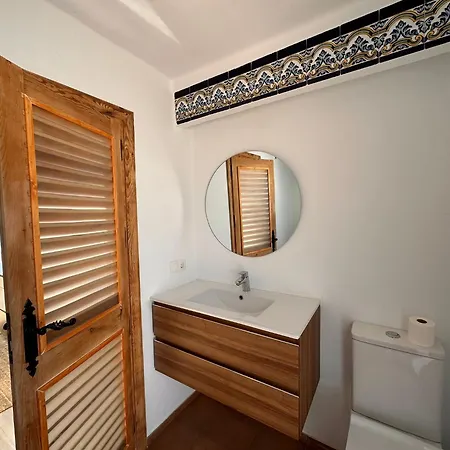 - Primera Linea De Playa Y Solarium Jo3 Apartment Estepona